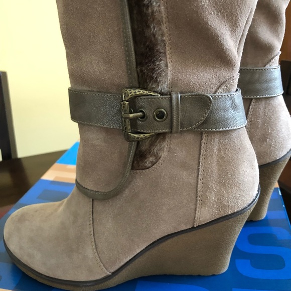 Tall Suede Leather Boots - Picture 3 of 6